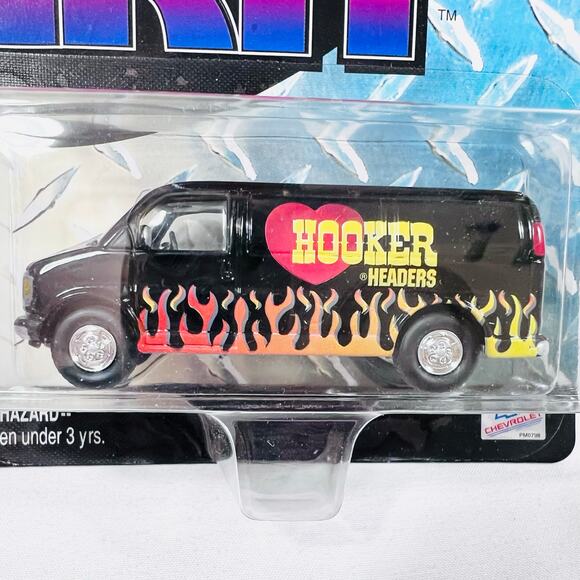 Johnny Lightning True Grit Hooker Van 1:64 Heavy Haulers Headers Die Cast - Picture 2 of 4
